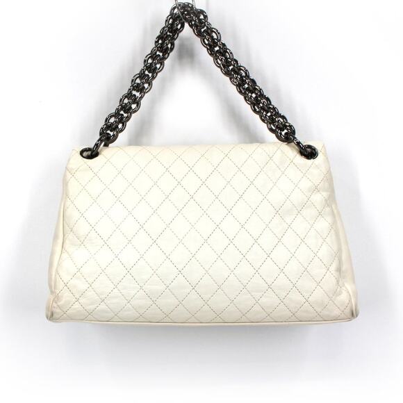 Chanel White Diamond Quilted Stitch Leather Flap Chunky Chain Shoulder Handbag - Picture 6 of 11
